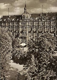 Отель Бристоль Берлин (um 1910) .JPG