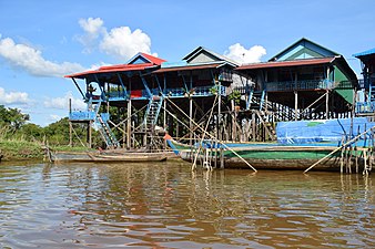 Kampong Phluk (en) au Cambodge.