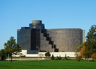 <span class="mw-page-title-main">Edward Hotel & Convention Center</span> Hotel in Michigan, United States