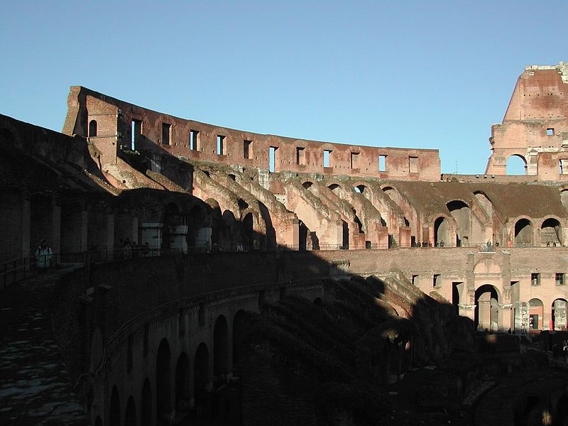 File:Interieur Colisee.jpg