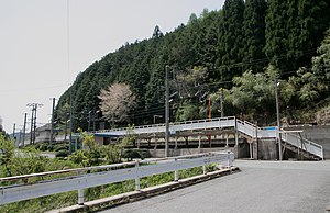 니자토 역