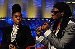 Janelle Monáe e Nile Rodgers al 2010 Pop Conference di Seattle, Washington.