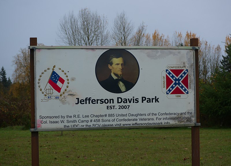 File:Jefferson Davis Park, Washington 23.jpg