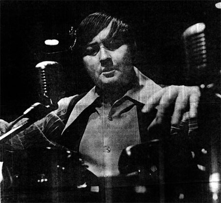 Jim Connors in studio 1972.jpg