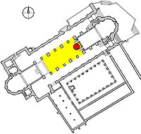 Бамберг, катедральний собор. План (відсутність західного входу, вхід з бічного фасаду, дворик - за собором)