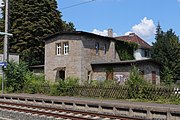 Kitzingen, Bahnhofsplatz 2, Nebengebäude des Bahnhofs