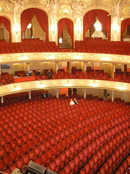 File:Komische Oper Berlin interior Oct 2007 081.jpg