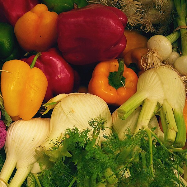 File:Légumes du marché.jpg