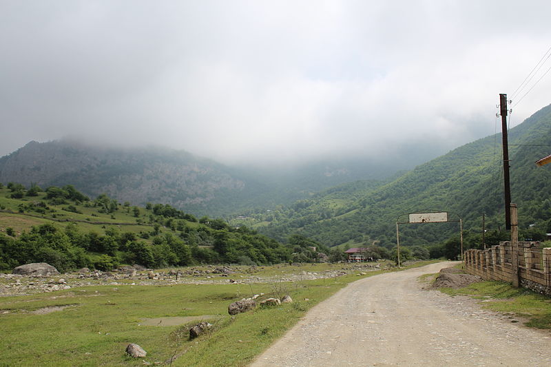 File:Landscape of Gyba Rayon of Azerbaijan, near Afurja 10.JPG