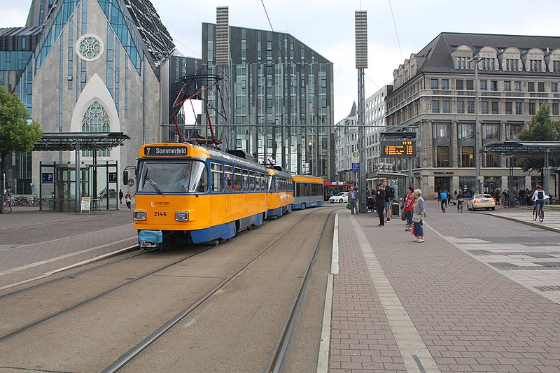 File:Leipzig-lvb-sl-7-t4d-m1-1093486.jpg