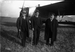 Jules Gastambide, Hubert Latham, Léon Levavasseur (1920)