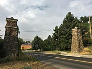 Lewiston Vineyards Gates, Lewiston, Idaho, 1910.