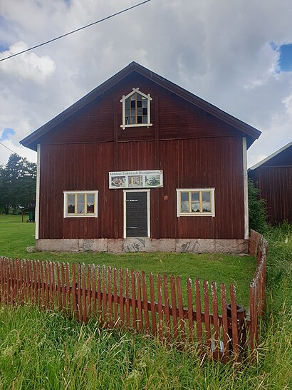 Vägbeskrivningar till Möklinta Traktor Och Nostalgimuseum med kollektivtrafik