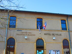Mairie Courcelles Chaussy.JPG