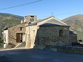 La iglesia vista desde el este