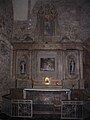 English: A chapel in the basilica of Mayenne, Mayenne, France. Français : Une chapelle de la basilique Notre-Dame, à Mayenne, Mayenne, France.