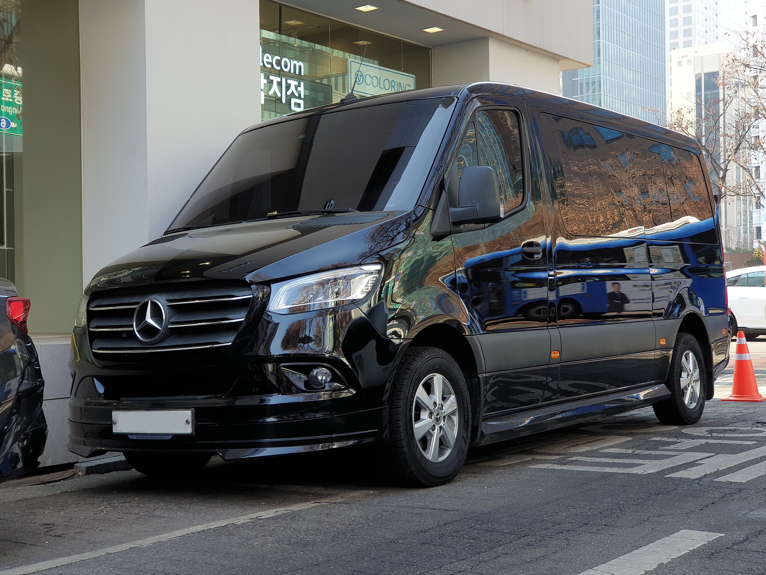 Mercedes benz sprinter tourer