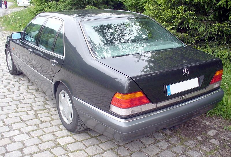 File:Mercedes-Benz W140 Heck.JPG