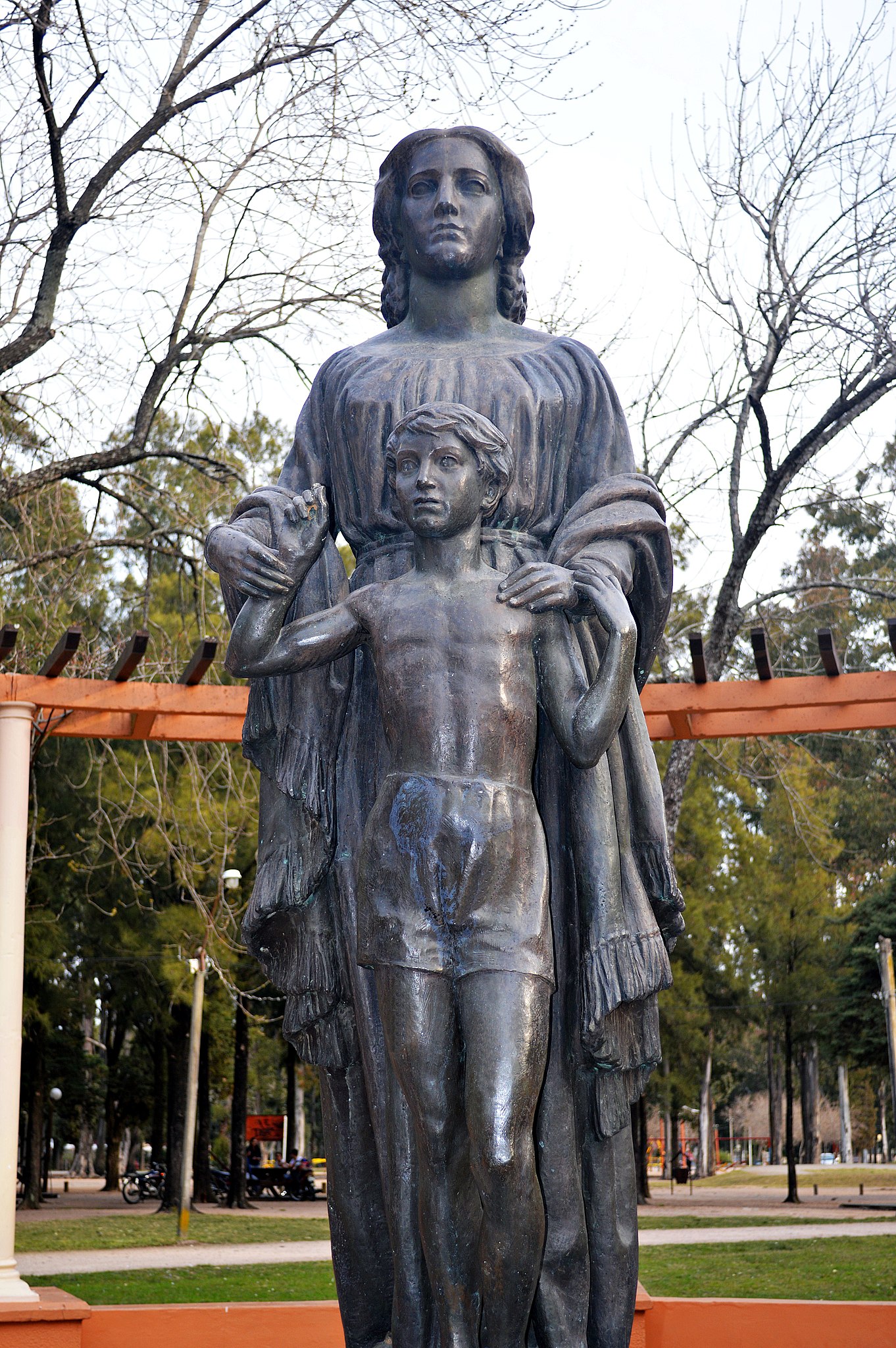 File:Monumento a la Madre - Parque Centenario - Trinidad Flores.JPG - Wikimedia  Commons
