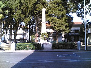 Monumento cesinali.jpg