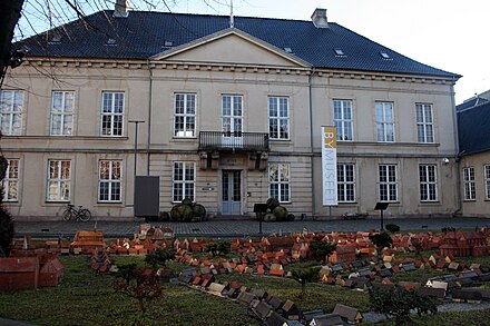 Museum of Copenhagen with the model of 1530 Copenhagen out in the front