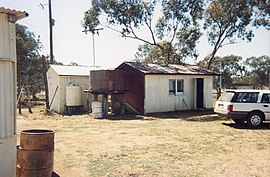 Nebine Pusat Perpustakaan, Murweh Shire, Queensland, 1990.jpg