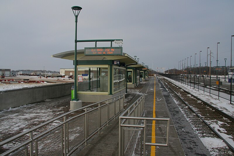 File:Northstar Commuter Rail Elk River (cropped).jpg