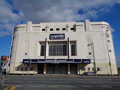 How to get to O2 Apollo Manchester with public transport- About the place
