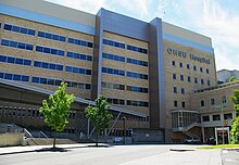 Fronte dell'ospedale OHSU - Portland, Oregon.JPG