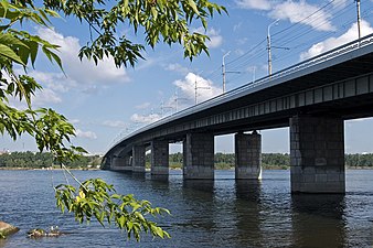Puente Oktyabrsky