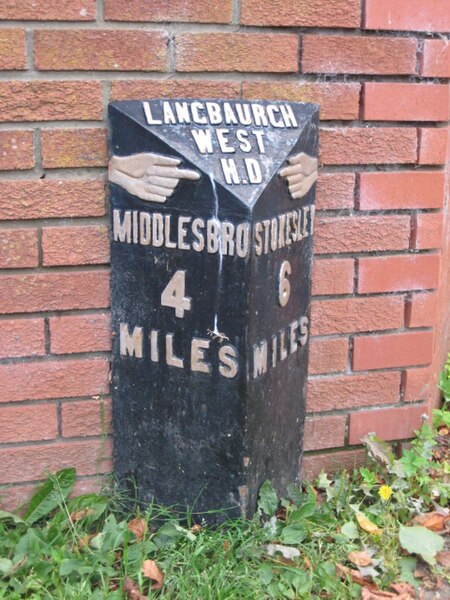 File:Old milepost (geograph 6742233).jpg