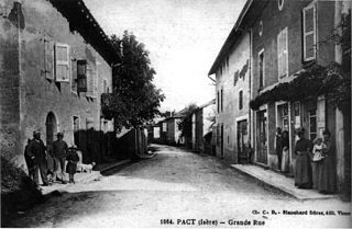 <span class="mw-page-title-main">Pact, Isère</span> Commune in Auvergne-Rhône-Alpes, France