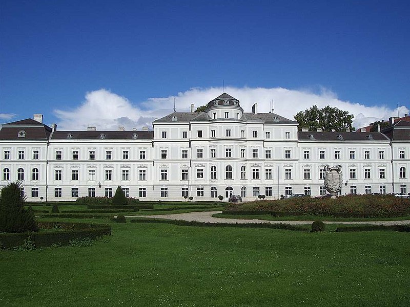 Palais Augarten Vienna.jpg