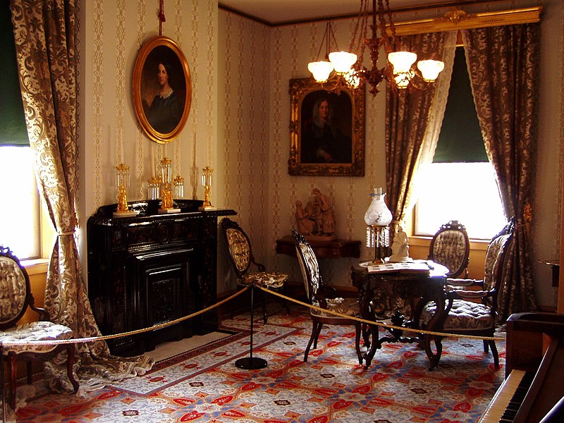 File:Parlor P2110049.jpg