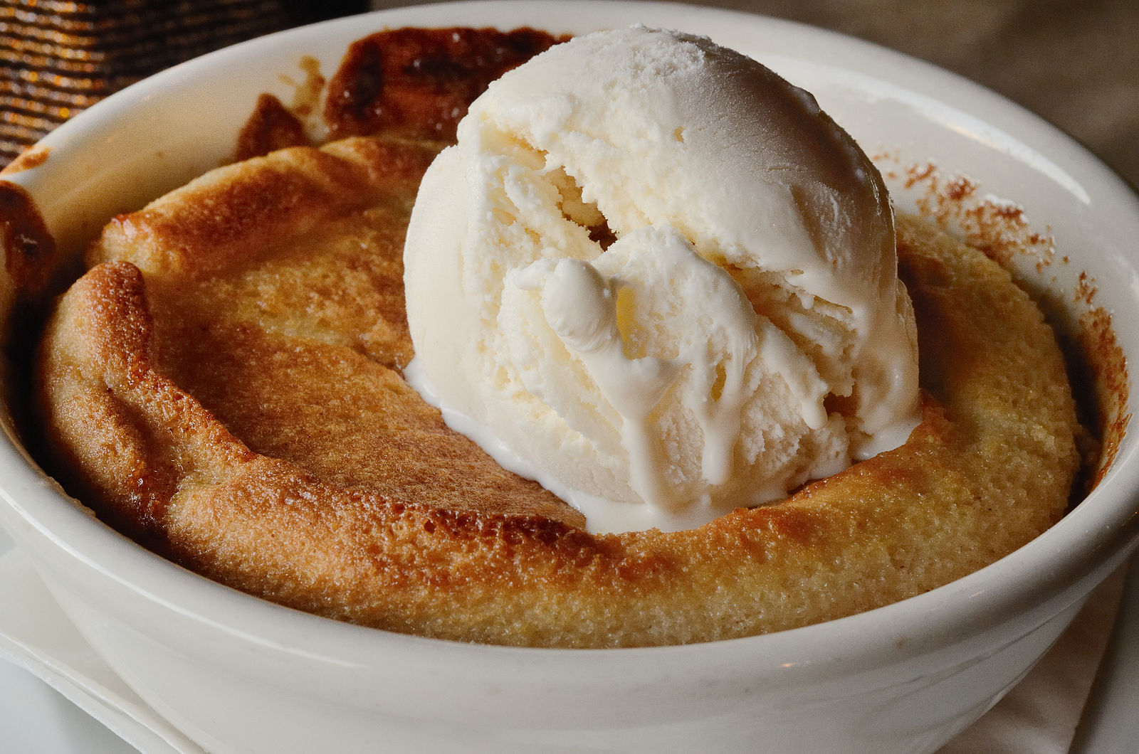 File:Peach Cobbler.jpg.