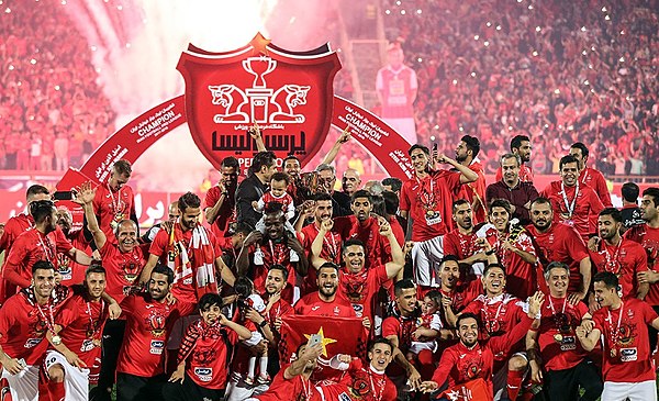 Persepolis players celebrating winning 2017–18 season