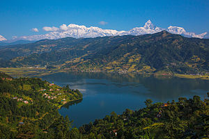 Phewa lake, Pokhara.jpg