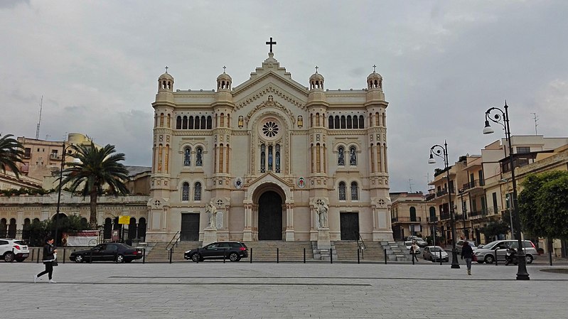 File:Piazza Duomo .jpg