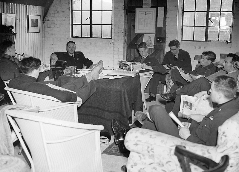 File:Pilots of No. 19 Squadron RAF relax in the crew room at Fowlmere, the satellite airfield to Duxford in Cambridgeshire, September 1940. CH1461.jpg