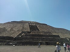 Pirámide del Sol (222).jpg