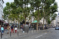 Place des Abbesses, ein Platz bei Touristen und Parisern beliebt