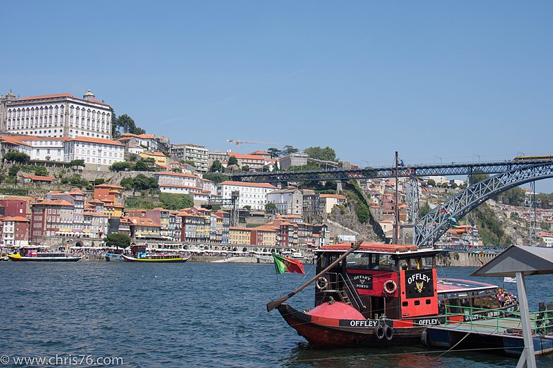 File:Porto (Aug 2016) -i---i- (28173313389).jpg