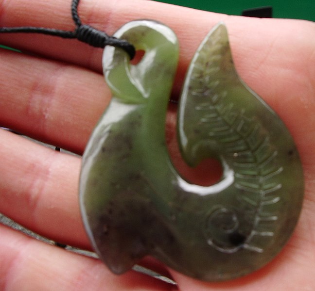 File:Pounamu Hook2.jpg