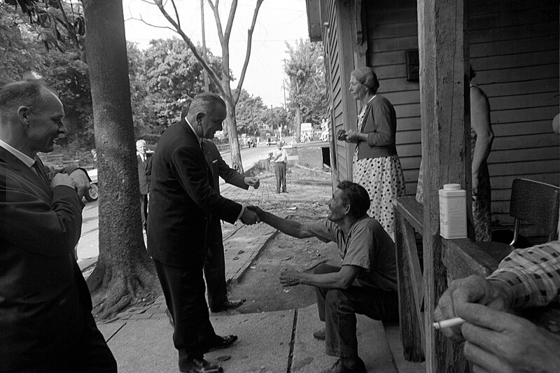 File:President Johnson poverty tour.jpg