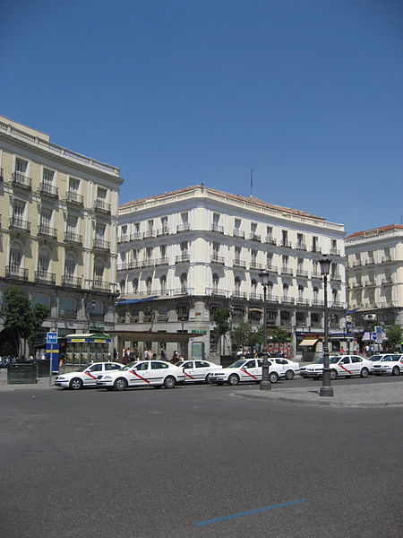 File:Puerta del Sol 4.JPG