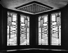 Window designed by Frank Lloyd Wright for the Robie House. RobieHouseWindows ChicagoIL.jpg