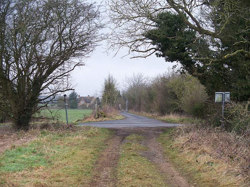 File:Ryknild Street (5) - geograph.org.uk - 1718340.jpg