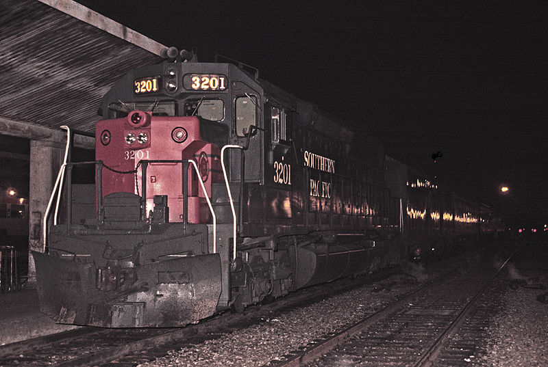 File:SP 3201 with 52 at LAUPT March 1971xRP - Flickr - drewj1946.jpg