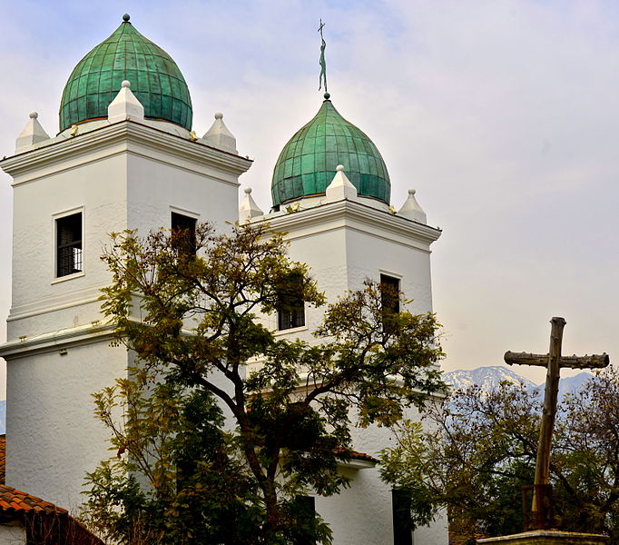 File:San Vincente Ferrer y Montañas.JPG