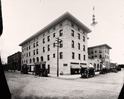 Santa Rita Hotel 1904.jpg